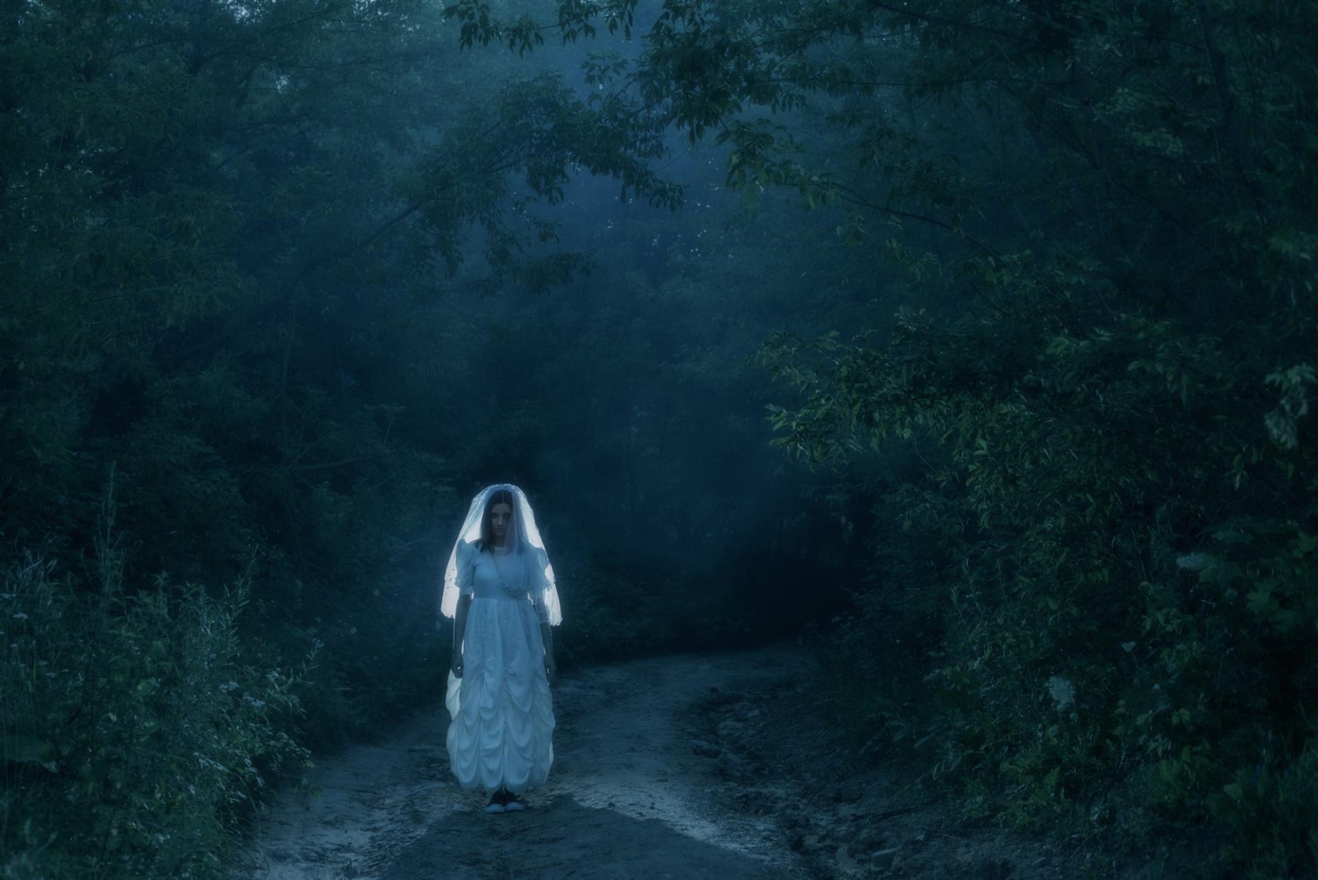 5 storie inquietanti di donne che continuano a infestare anche dopo la morte — Tempo libero