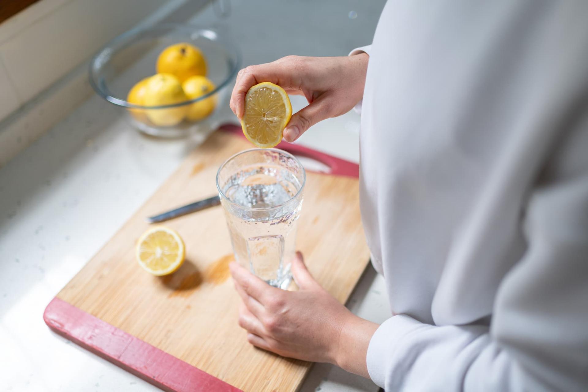The Hidden Downsides of Lemon Water – Is It Worth the Risk? — Health