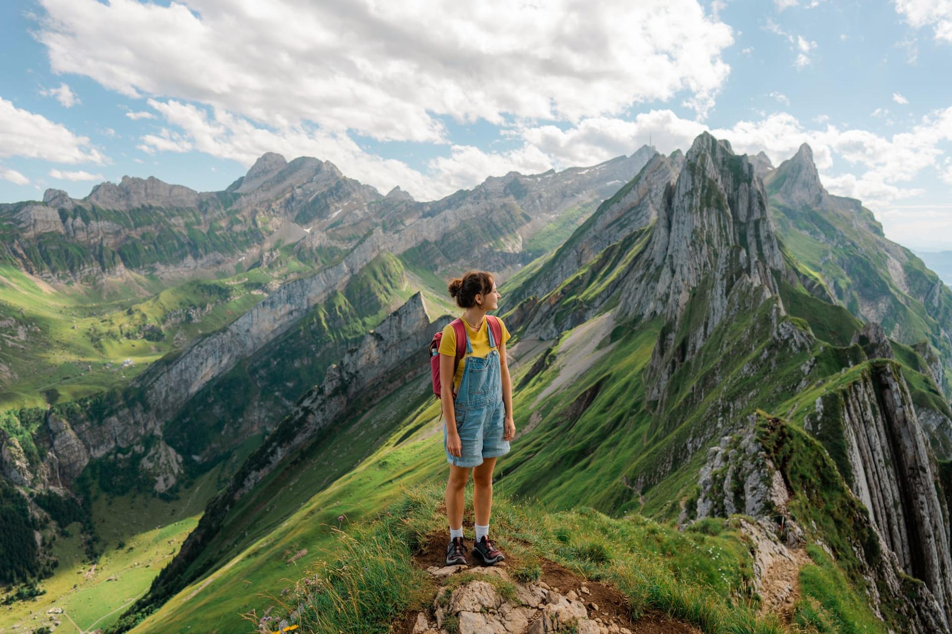 Gesund altern durch regelmäßiges Wandern — Gesundheit