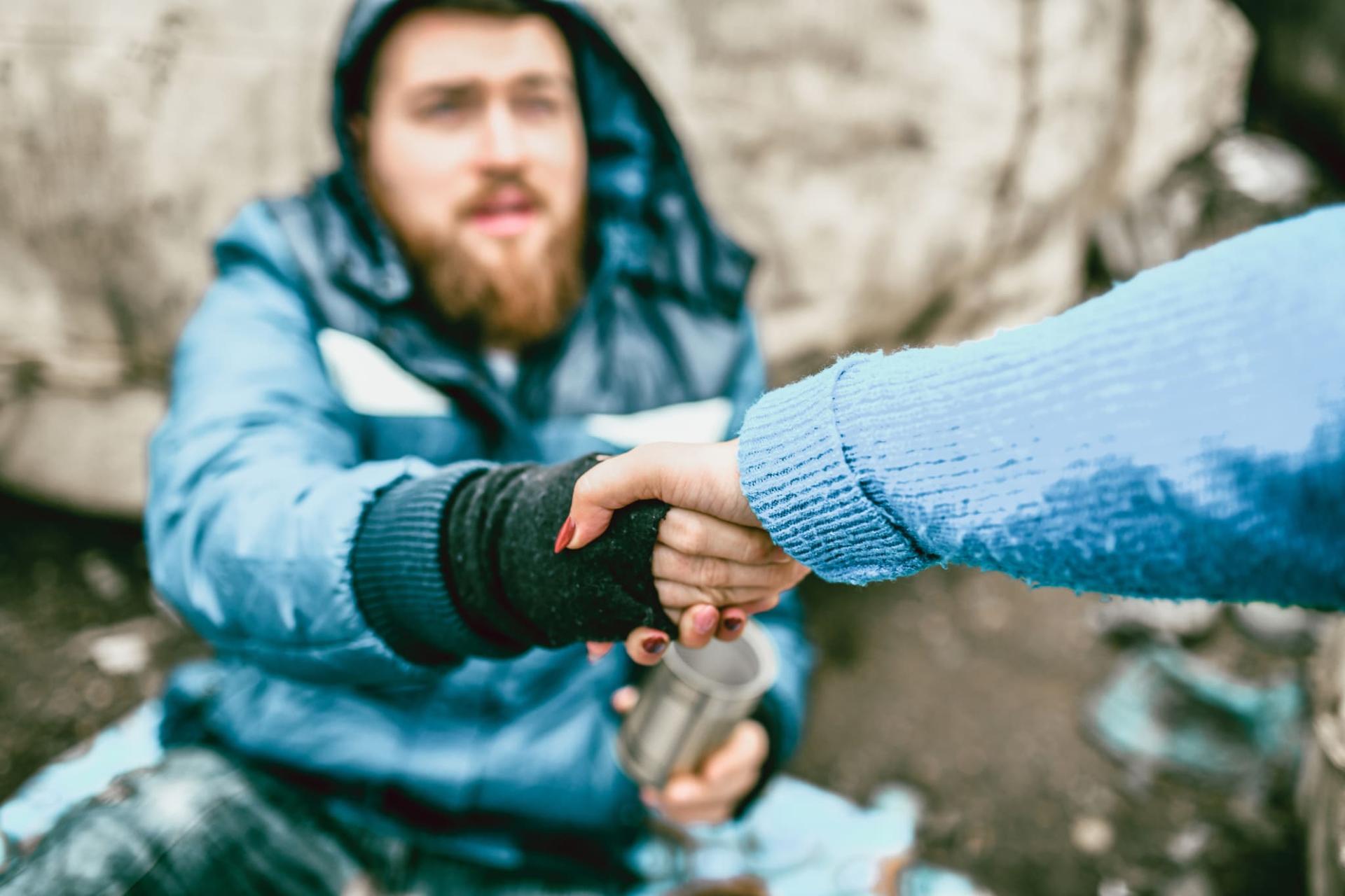 «Pasé dos inviernos en casas abandonadas» – Personas sin hogar comparten sus días — Salud