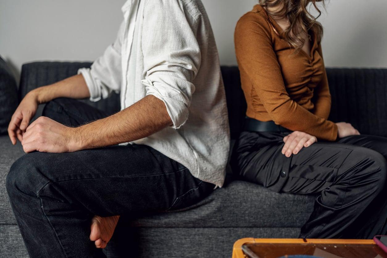 «Mi esposo no quería trabajar, yo mantenía a la familia» - 5 problemas de dinero que llevaron al divorcio — Relación