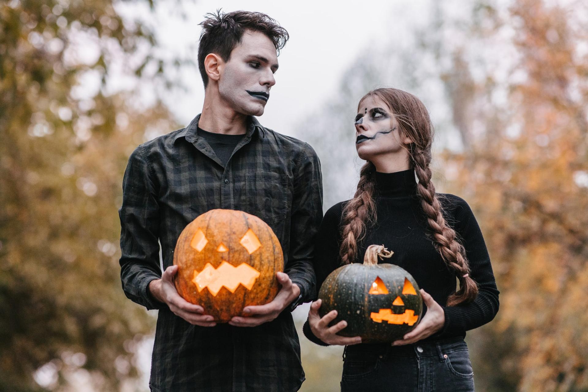 ¡Vístanse como galletas Oreo! 10 disfraces de pareja geniales para Halloween — Ocio