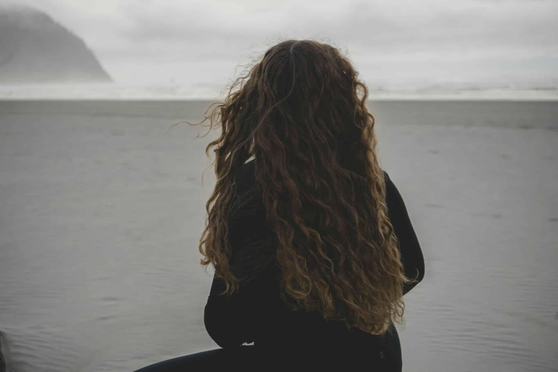„Ich kann nichts zurücklegen, lebe von Monat zu Monat – und bin daran zerbrochen." Wann ist deine innere Flamme erloschen? — Lebensstil