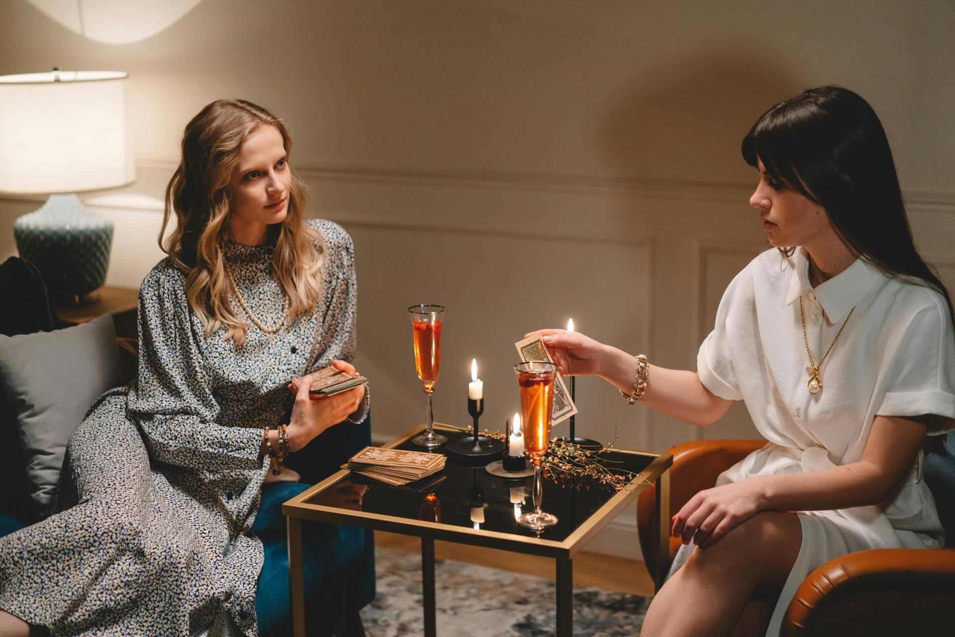 We All Are Mirrors, But What Do They Reflect to You? 5 Common Relationship Patterns — Lifestyle