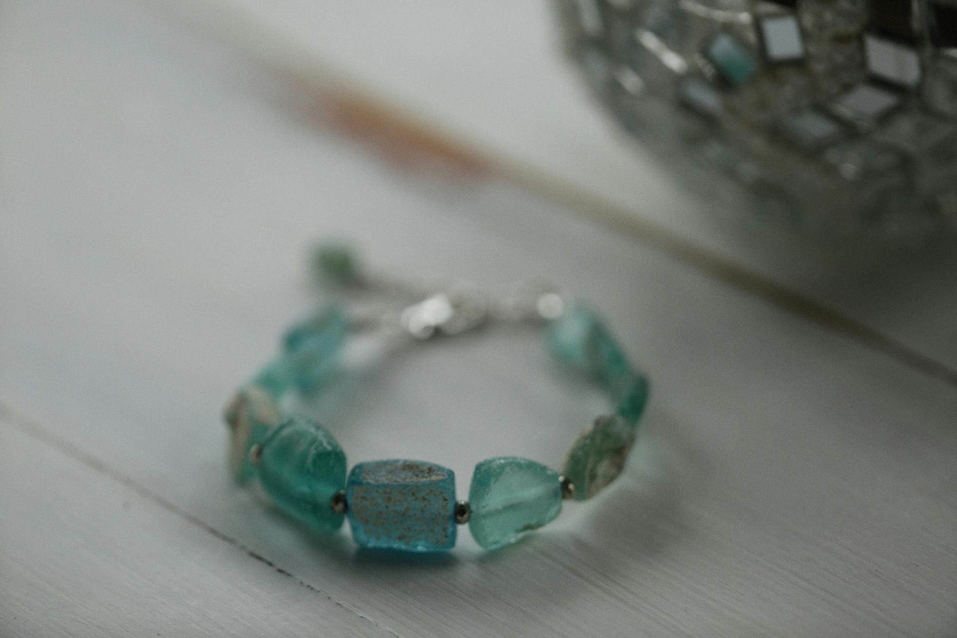 How to Make a Protective Bracelet Based on Your Zodiac Sign — Lifestyle