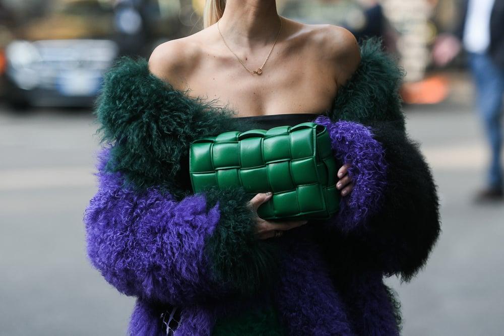 Este color se lleva todo en la moda otoñal de este año - ¿Tienes este tono en tu armario? — Moda