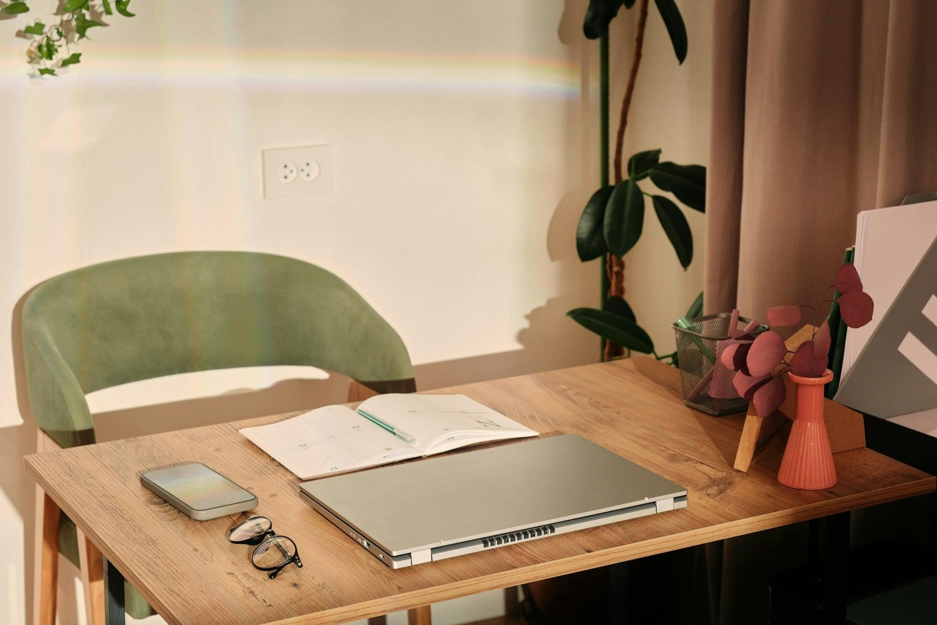 8 accessorio cool per l’ufficio per ricaricare le energie in autunno — Arredo
