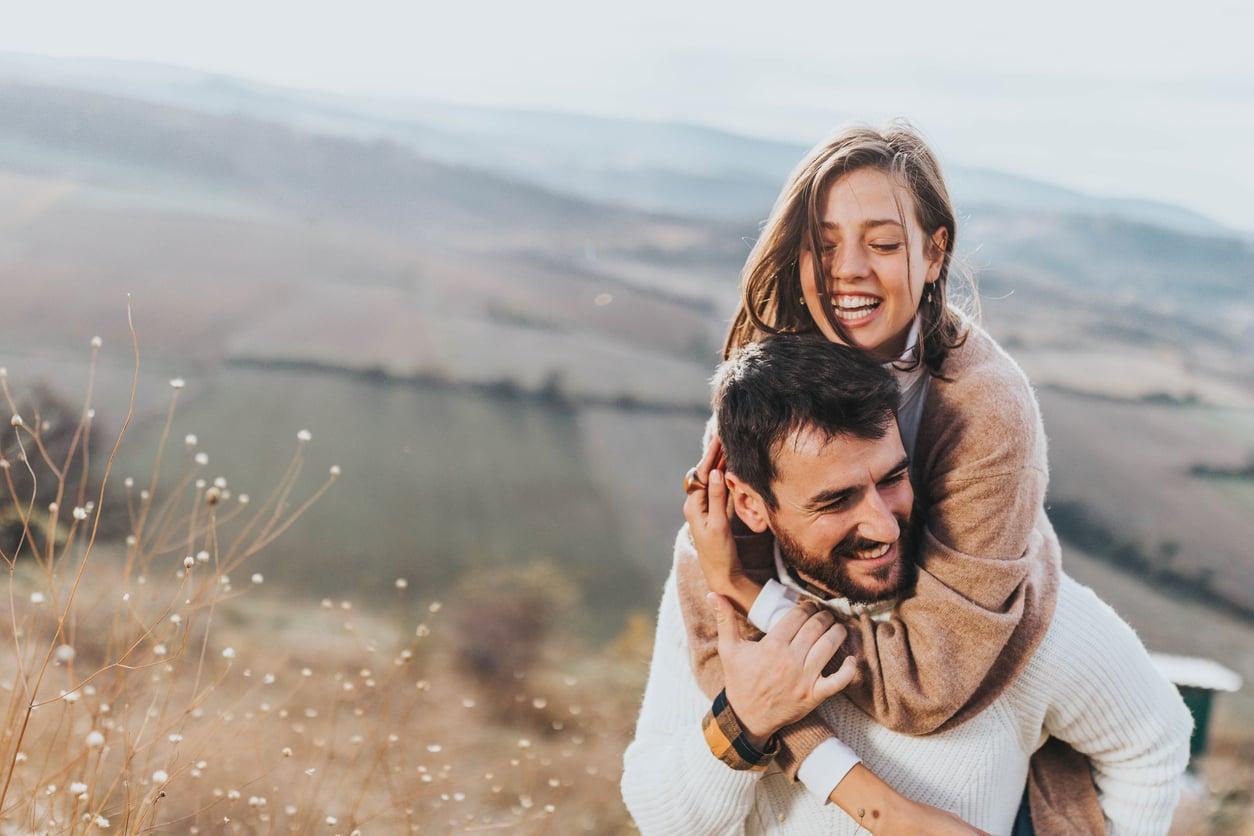 Ce que l'amour te réserve en octobre, selon ton signe du zodiaque — Ésotérisme