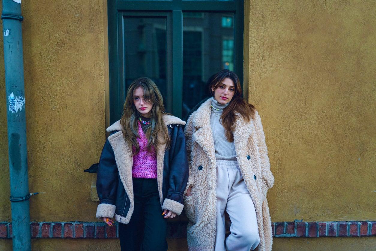 7 errori di stile che fanno sembrare il tuo outfit economico — Moda