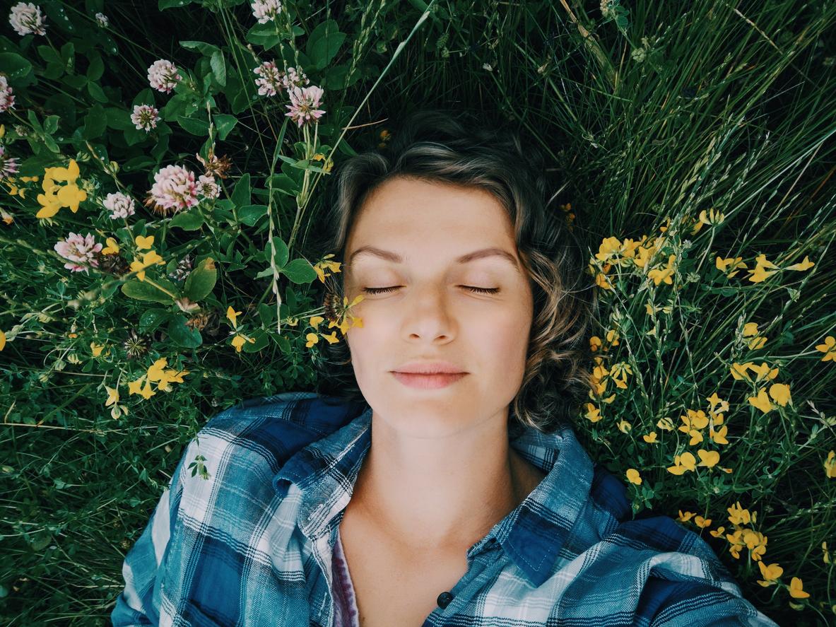 La compagnia ti esaurisce, la solitudine ti rigenera – anche tu la pensi così? Ecco perché! — Lifestyle