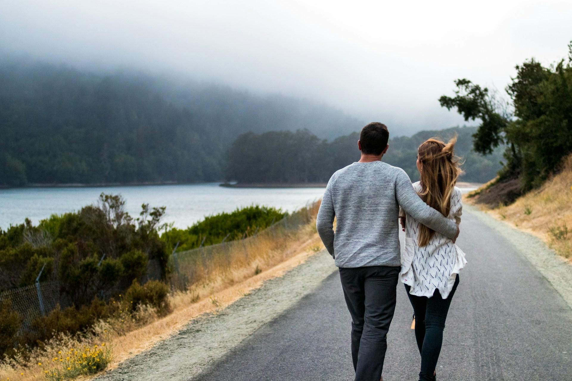 5 señales seguras de que conectas espiritualmente con tu pareja — Estilo de vida