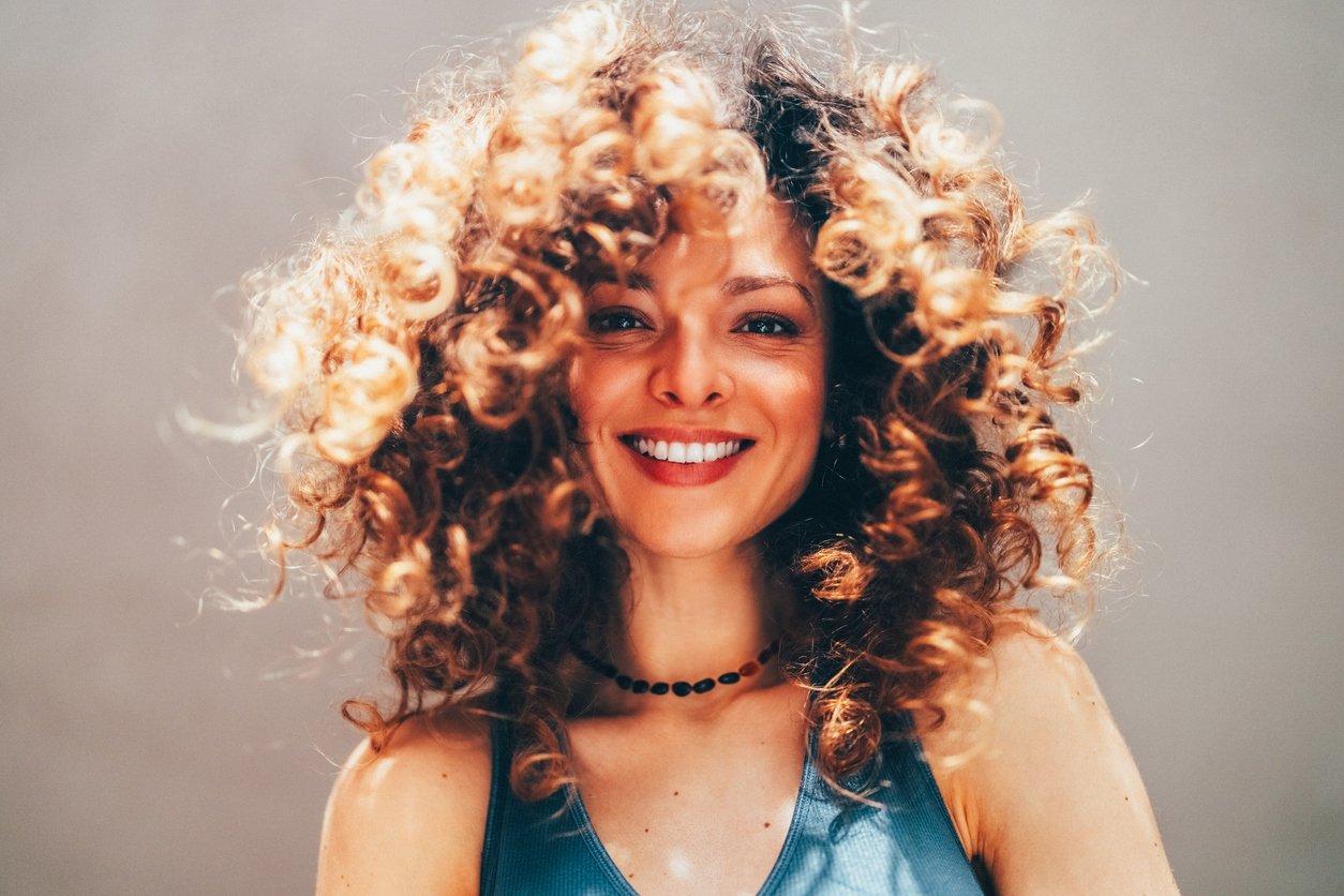 Unsere 5 Lieblingsprodukte für lockiges Haar aus der Drogerie — Haare