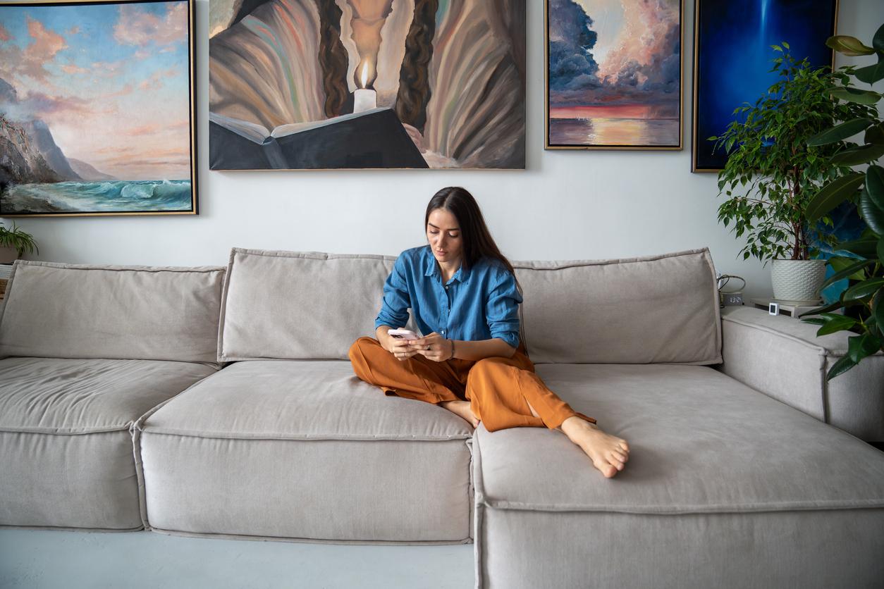 Je t’aime, mais parfois je n’ai juste pas envie de répondre – La fatigue numérique qui impacte mes relations — Mode de vie