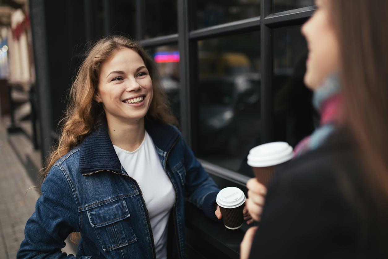 Una semana hablando con desconocidos en la ciudad: así cambió mi valentía — Estilo de vida