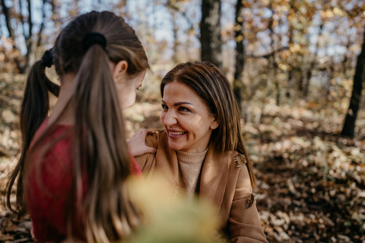 « Si tu tombes, je te donnerai une claque. » - 4 phrases difficiles qu’on nous a dites enfant — Famille