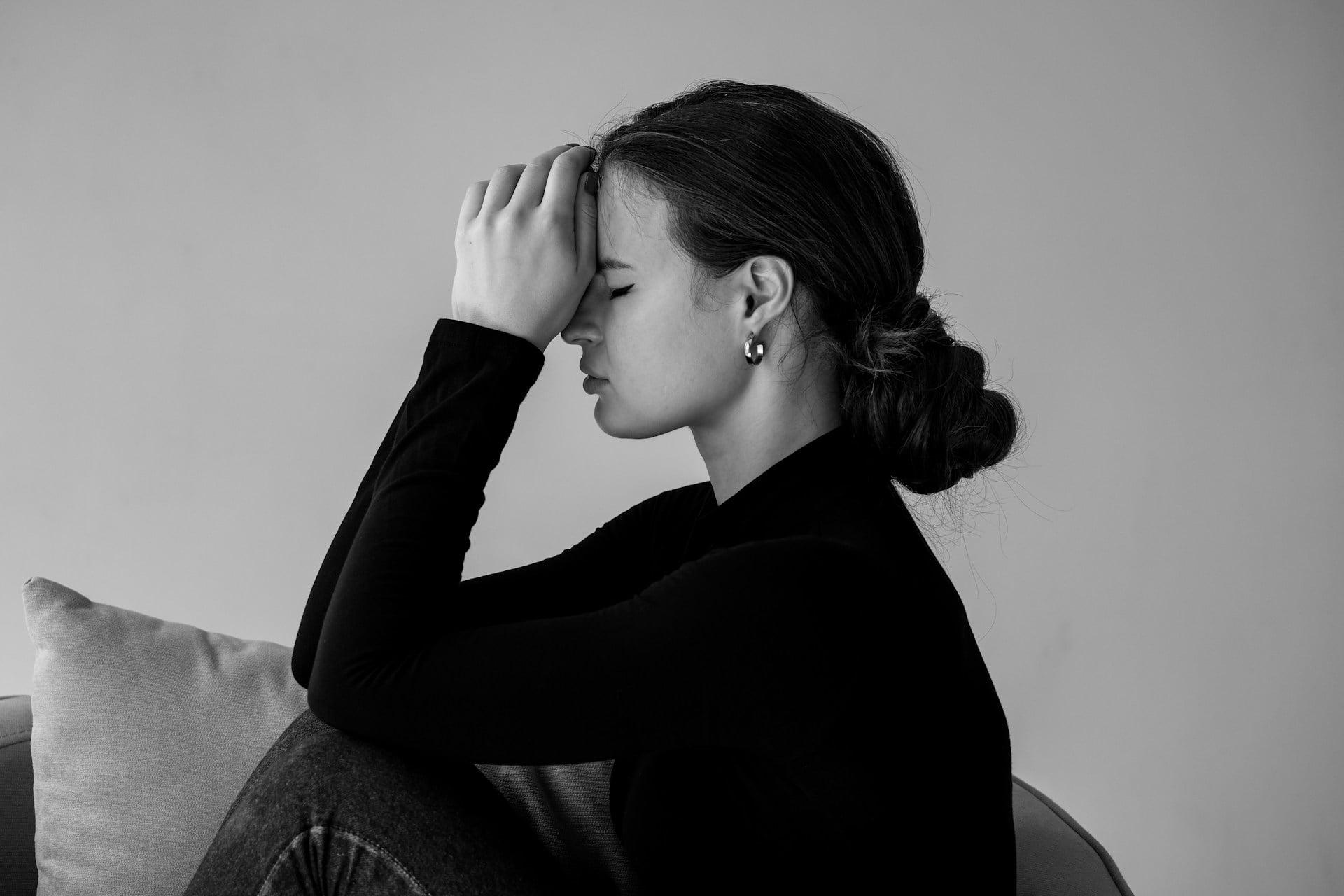 Aujourd’hui, on colle facilement les étiquettes « narcissique », « borderline », « toxique ». Attention au danger du labeling — Mode de vie