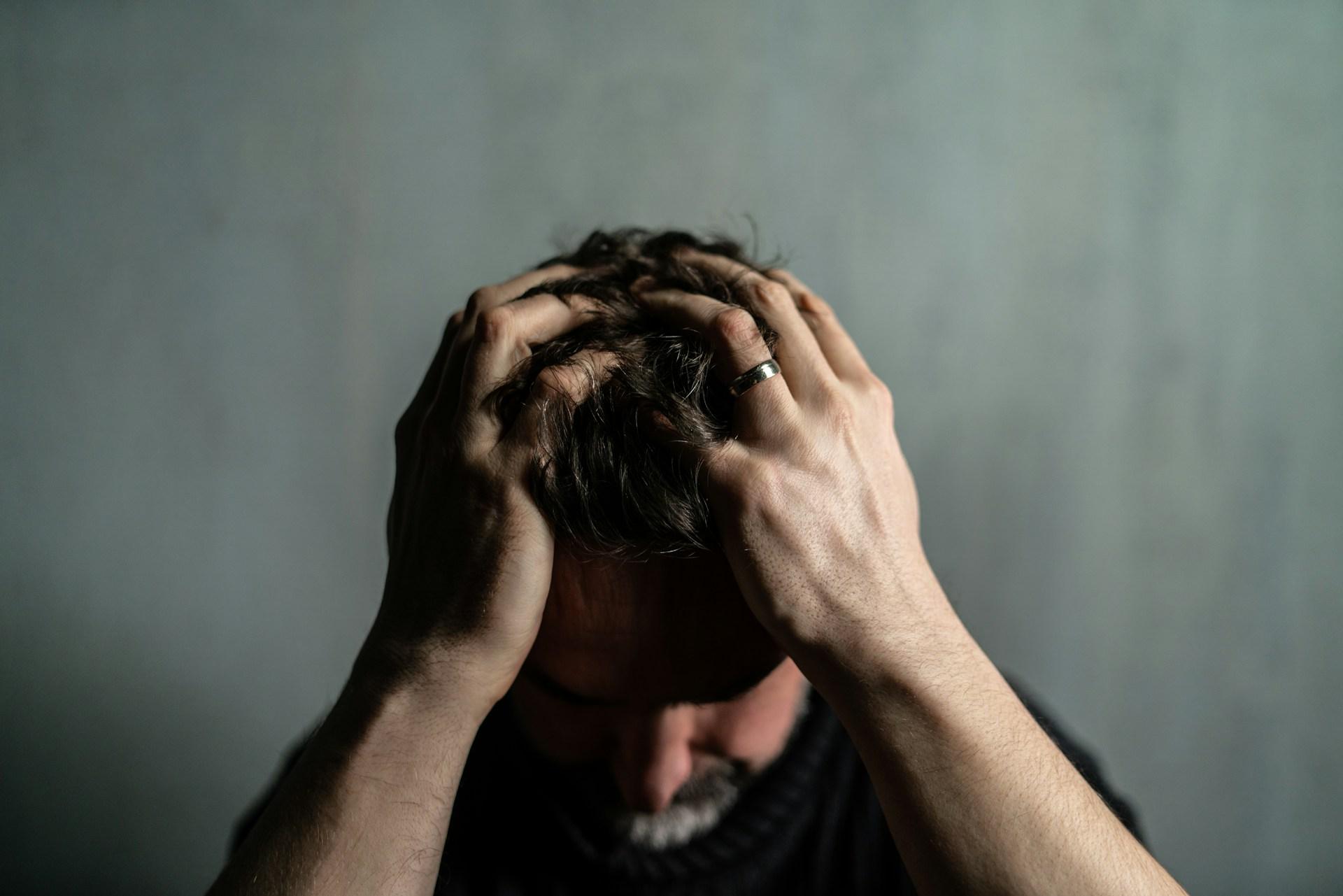 « Ce n’est pas seulement ma femme, ma fille m’a aussi détesté » – Témoignages d’hommes sur les conséquences inattendues de l’infidélité — Mode de vie
