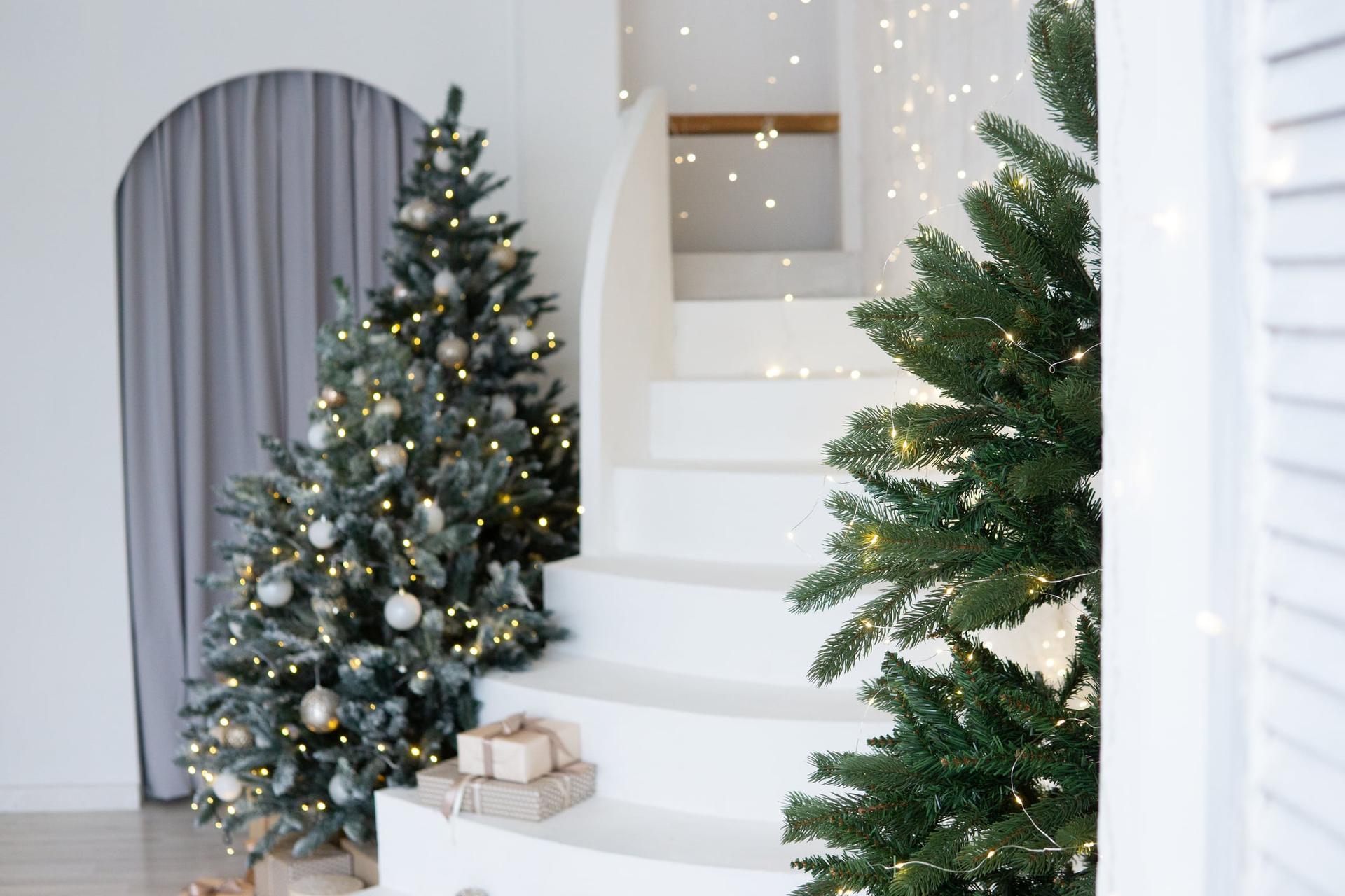 10 blitzschnelle Weihnachtsdeko für den Flur, die deine Gäste sofort in Feststimmung versetzt — Deko