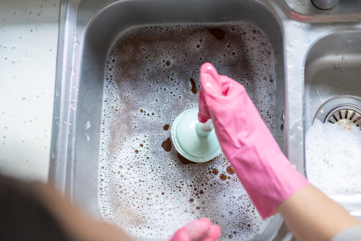 Este error común puede arruinar todo tu sistema de desagüe: ¡Evítalo a toda costa! — Hogar y limpieza