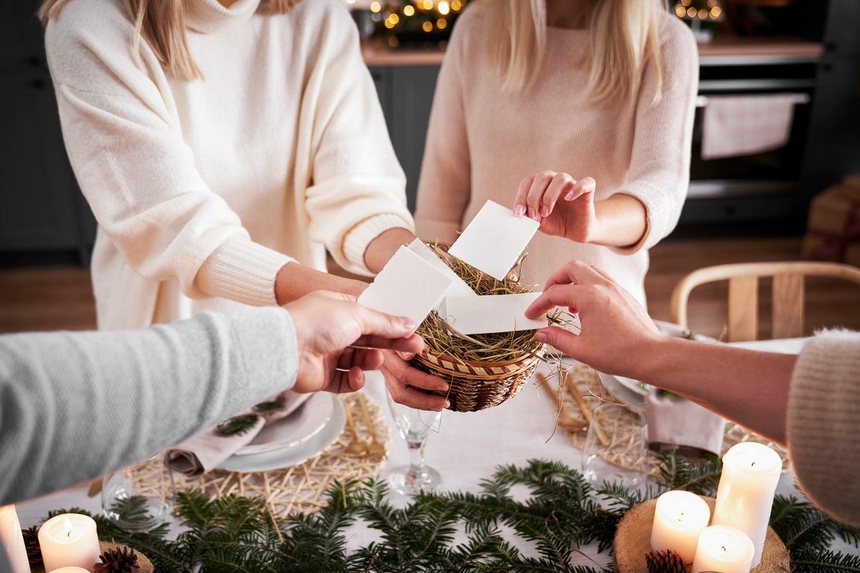 7 preguntas sencillas pero profundas para animar la conversación en la mesa navideña — Estilo de vida