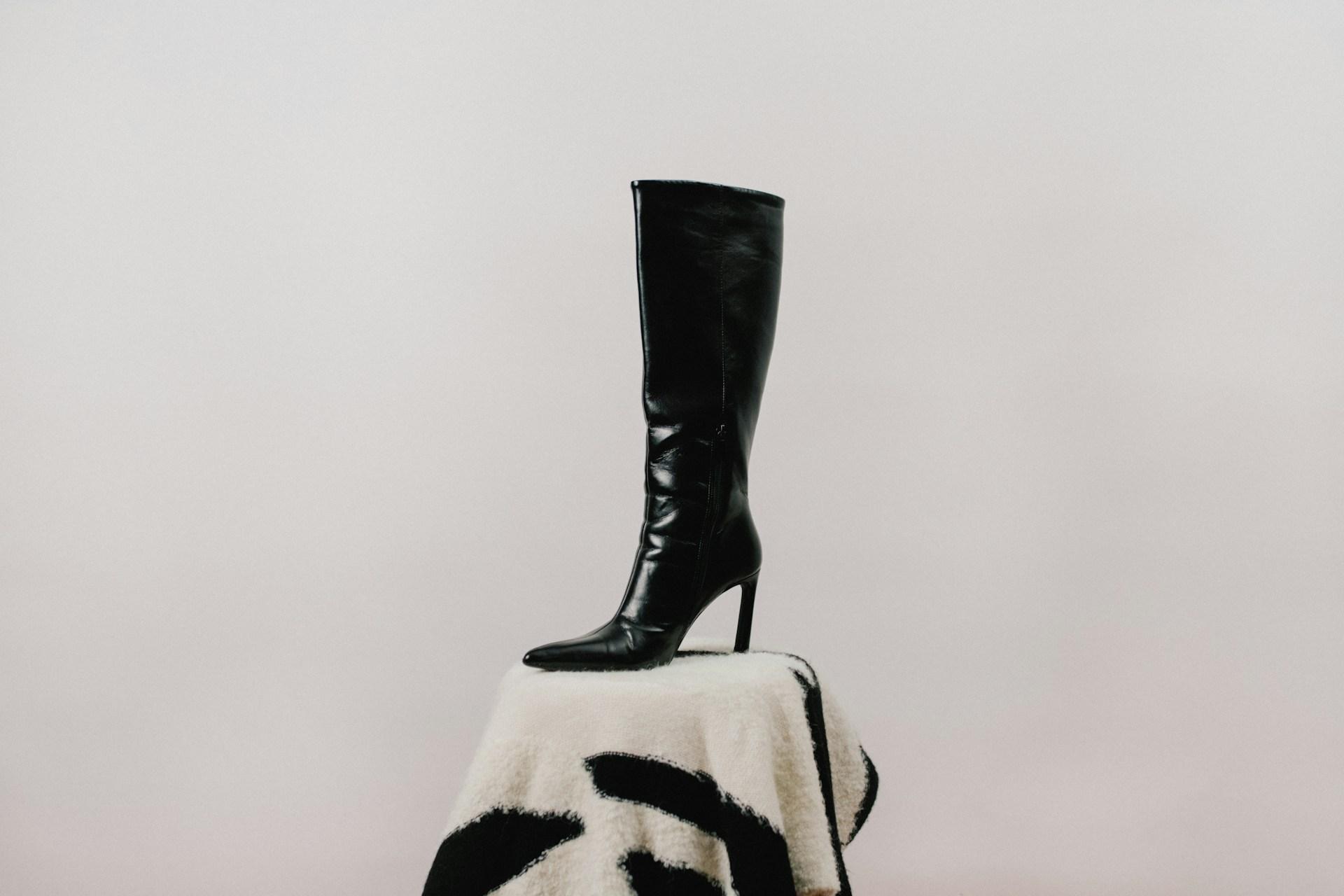 7 stivali sorprendenti che trovi anche nei negozi – I protagonisti dei look invernali di quest’anno — Moda