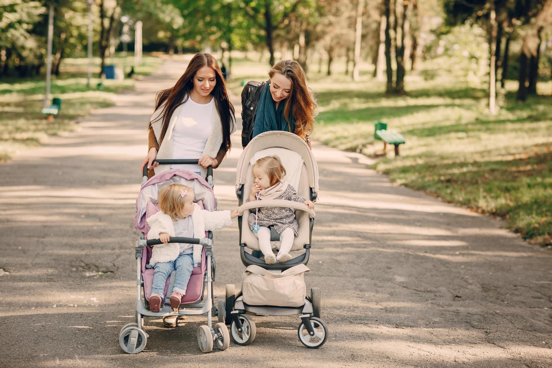 "Only Polite Messages Left" – Not All My Friendships Survived Motherhood — Family