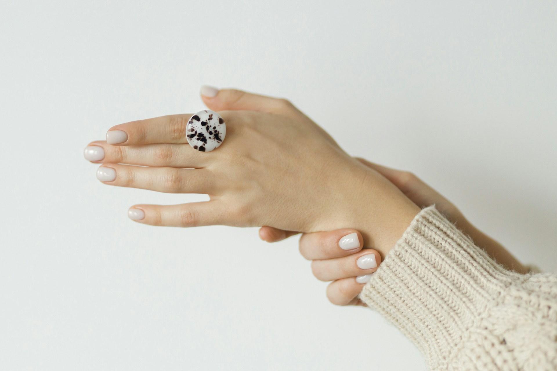 Finger Length and Personality: Is the 2D:4D Theory Really True? — Health