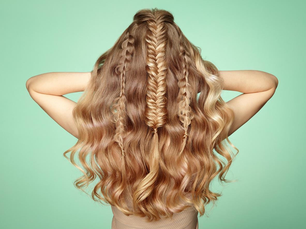 La treccia francese torna di moda: come portarla nel 2026 — Capelli