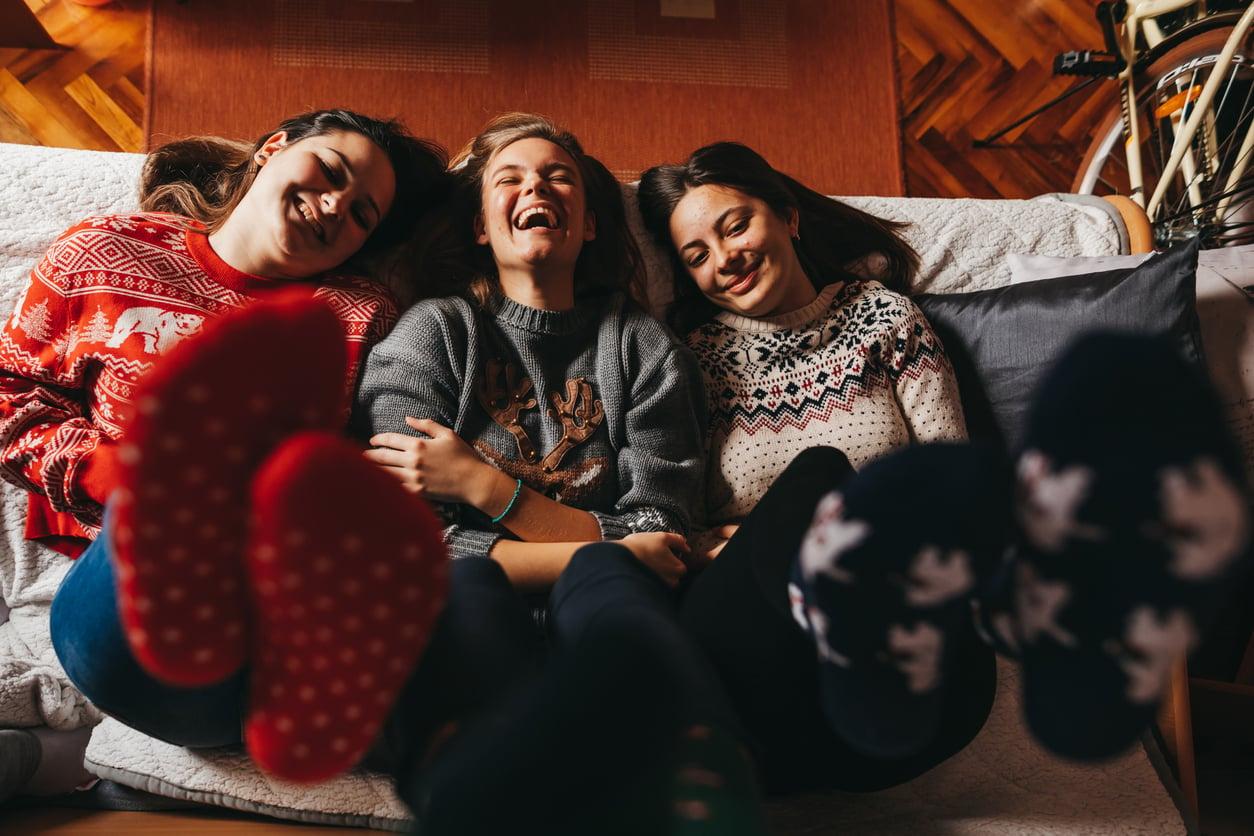 Ecco perché potresti avere il ciclo insieme alle tue amiche – cosa dice la scienza — Salute