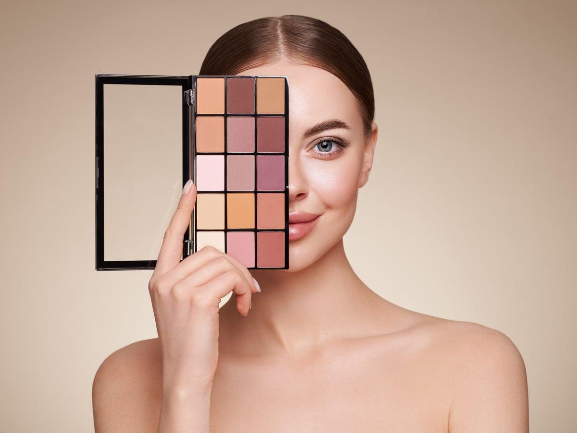 Le 6 migliori ombretti da drugstore che non hanno nulla da invidiare ai brand di lusso — Viso