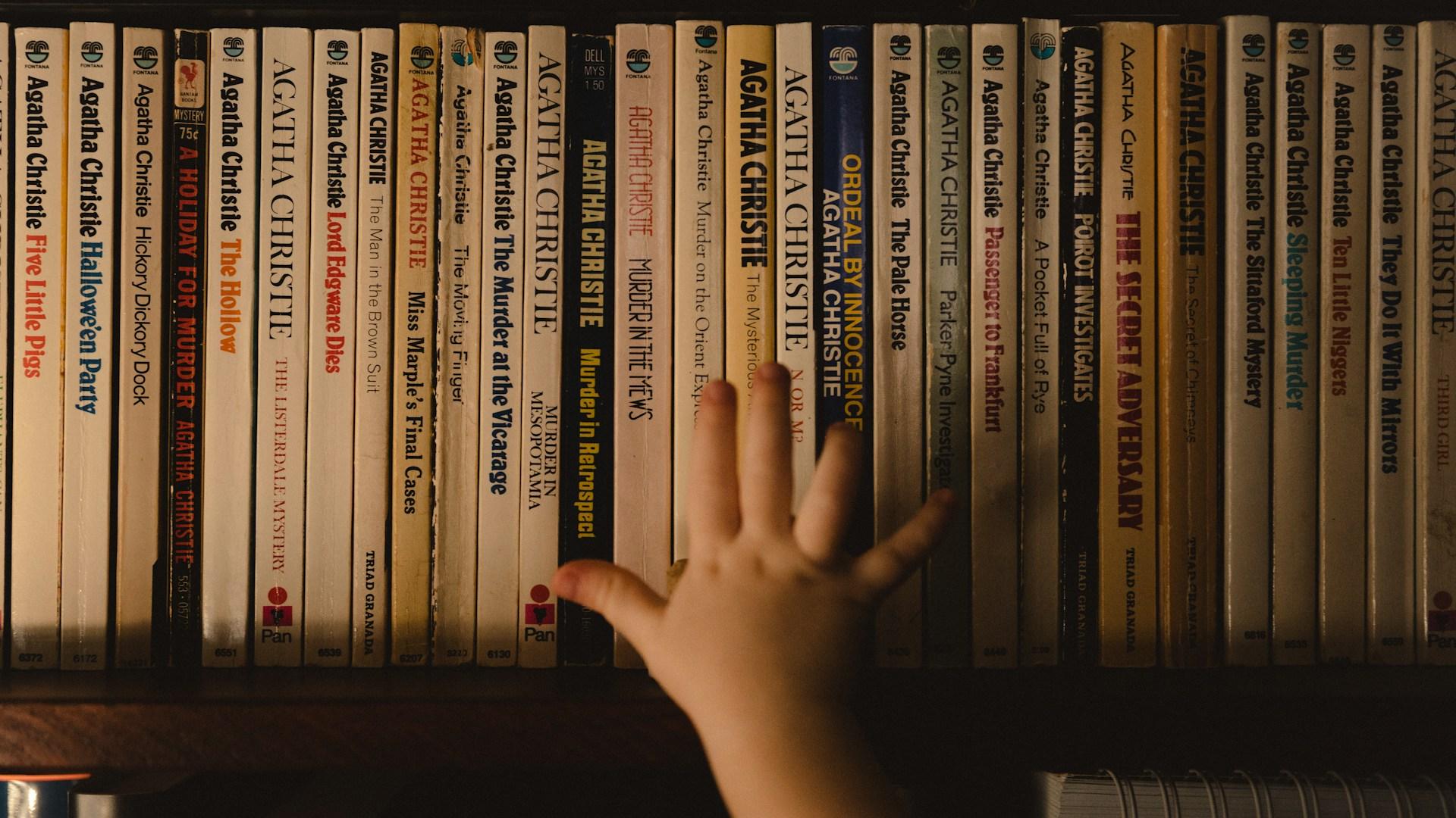 Le avventure di Agatha Christie e Hercule Poirot - Come ha vissuto e creato una delle più celebri scrittrici di gialli al mondo — Tempo libero