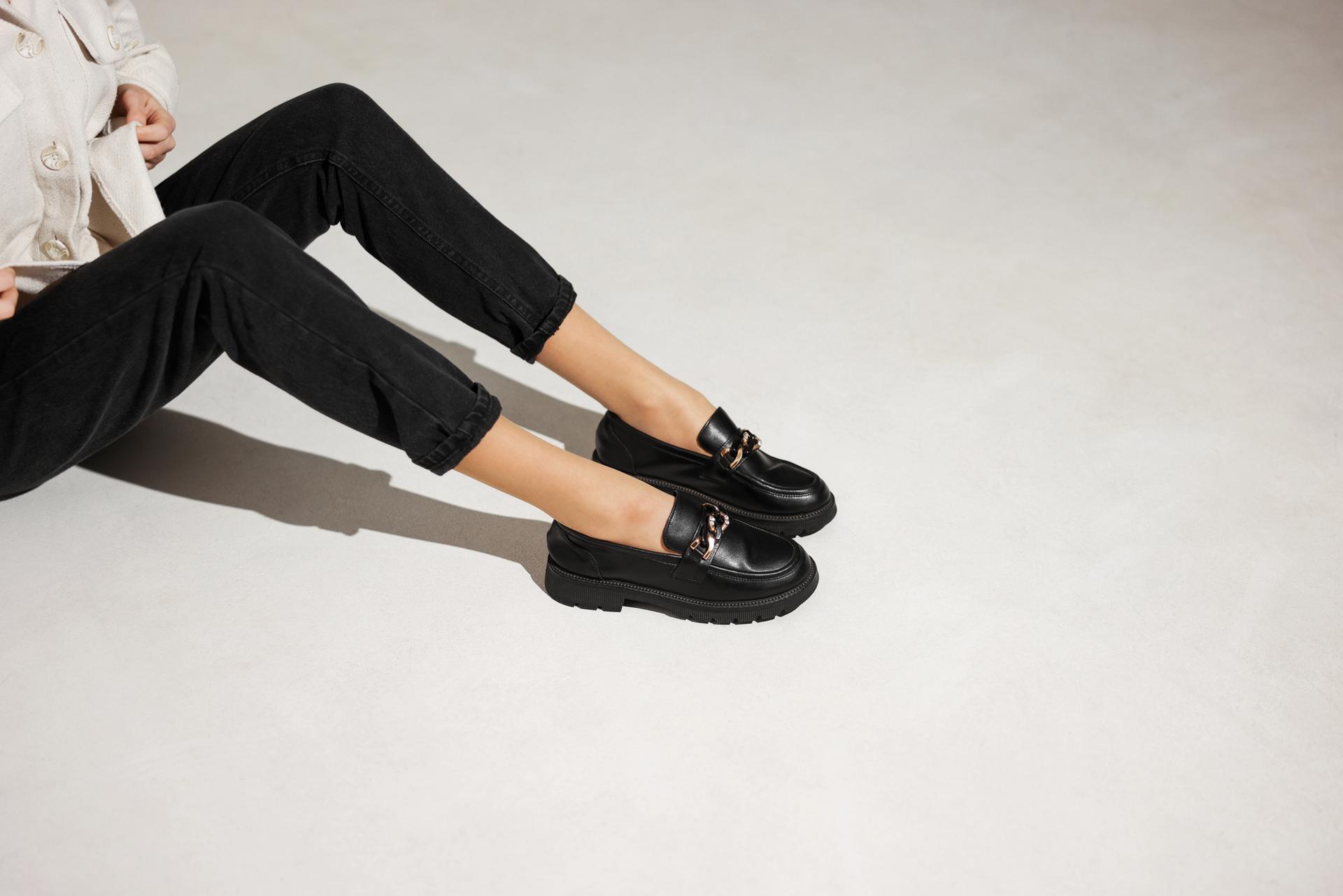 Großvaterschuhe: Der überraschende Trend, der 2026 in deinen Kleiderschrank einzieht — Mode