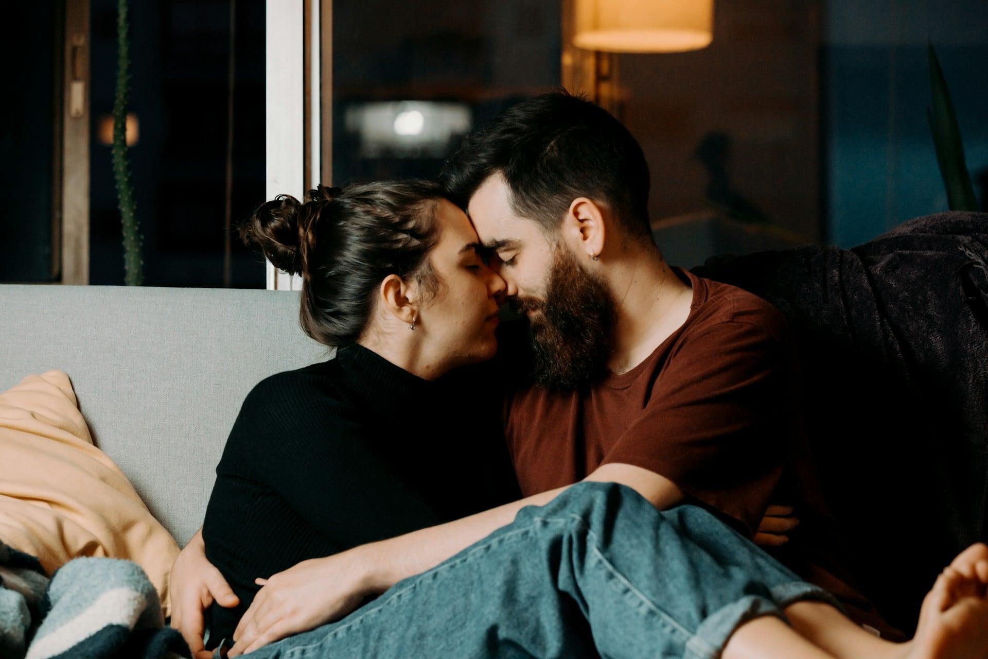 Come si trasforma la tua vita amorosa nella seconda metà di febbraio secondo il tuo segno zodiacale — Lifestyle