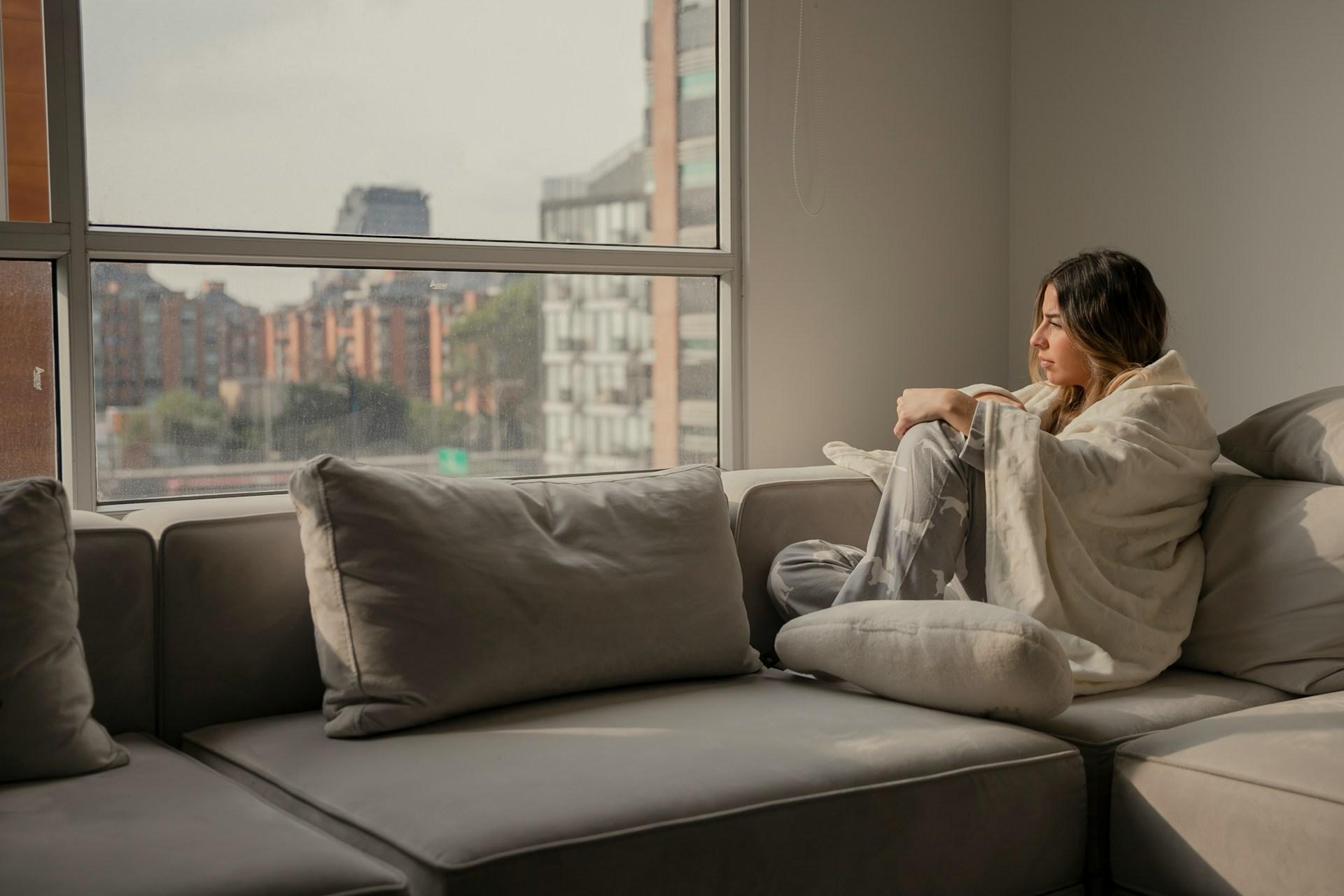7 segnali che una donna non si sente più bene nella sua relazione — Lifestyle
