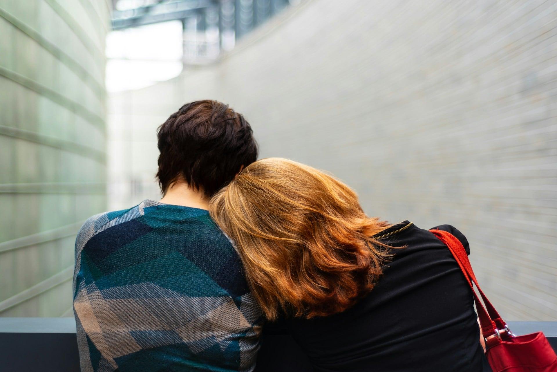 5 segnali che resti nella relazione più per pace che per amore — Lifestyle