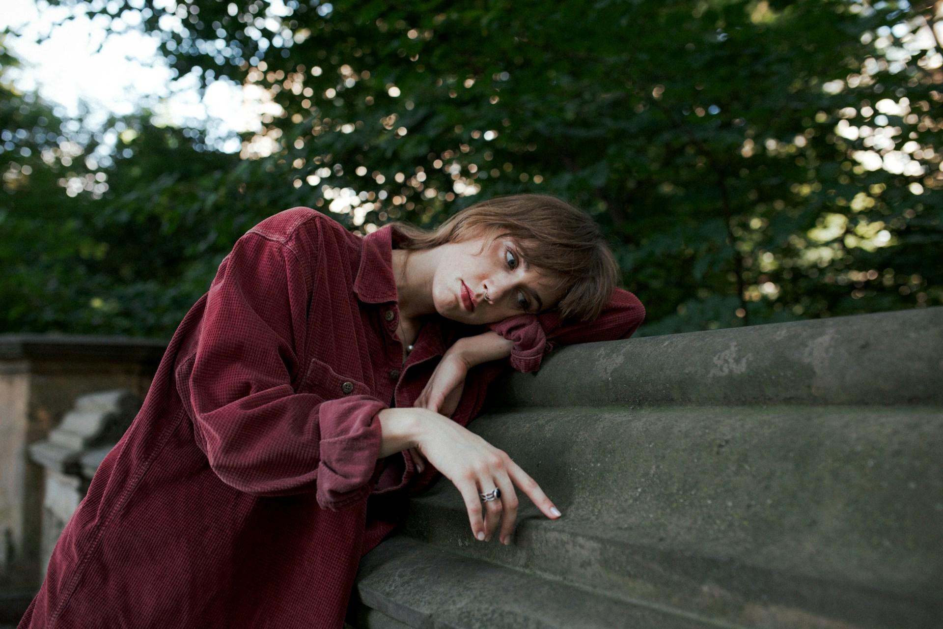 Se ti comporti così, significa che sei esausto dall’adattarti continuamente — Lifestyle