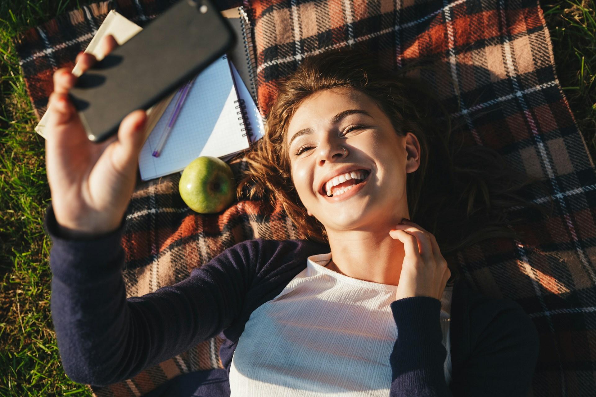 Oroscopo settimanale 9-15 marzo 2026: nostalgia e coraggio si intrecciano nei segni zodiacali — Lifestyle