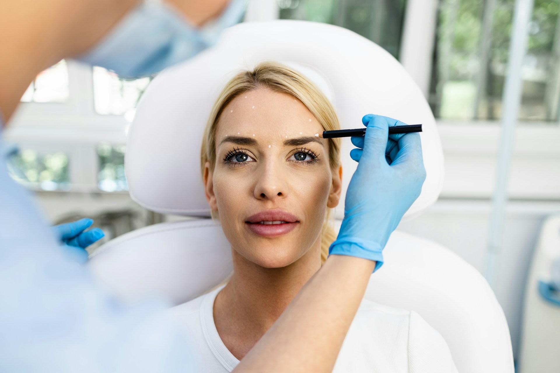 Siamo all’ombra delle donne generate: come il mito della "brava donna" ci sta danneggiando nel 2026 — Lifestyle
