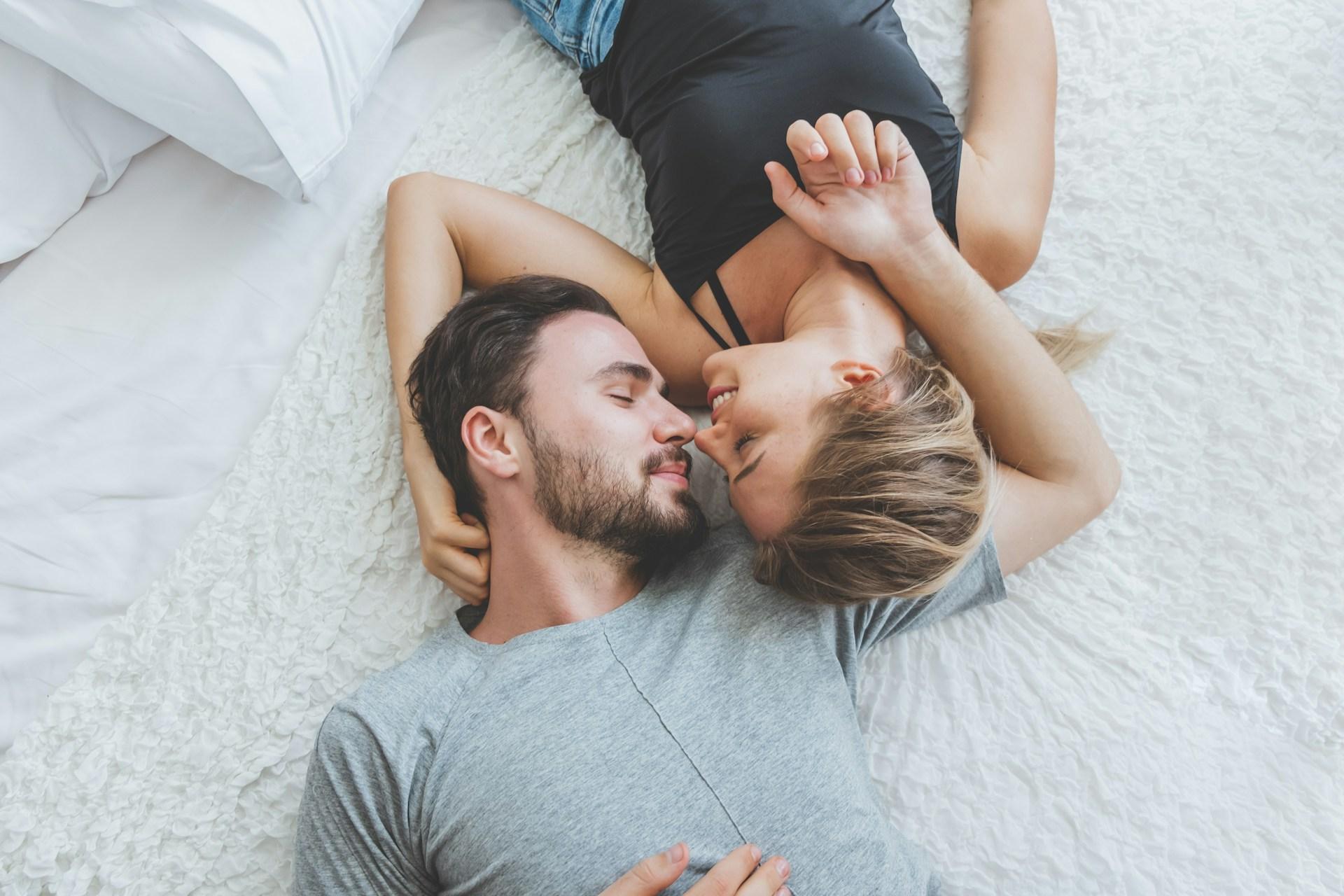 "Non dire mai che ti amo." - 10 cose da evitare per mantenere la tua dignità in una 'situationship' — Relazione