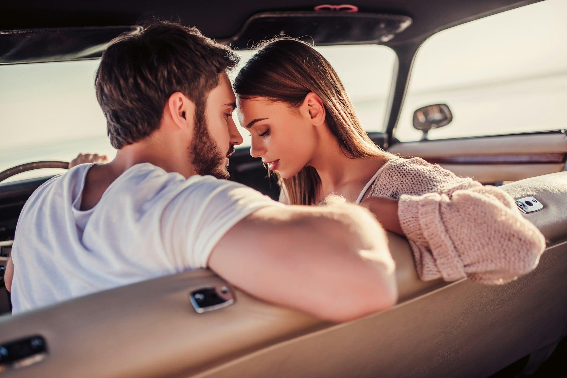 Estas 10 preguntas son la base del buen sexo: toda pareja debería hablarlas — Amor