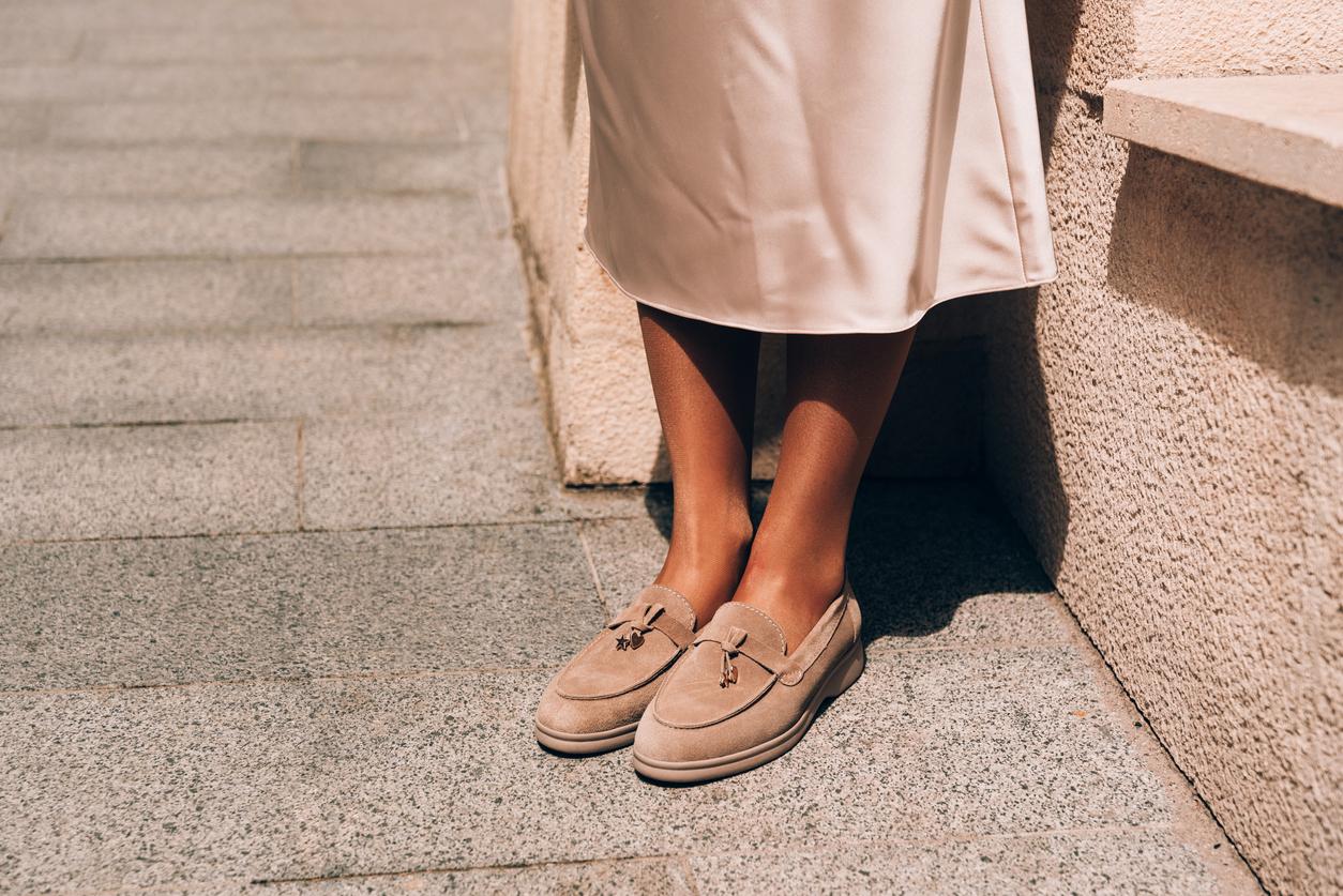 So reinigst du Wildlederschuhe ohne Flecken zu hinterlassen — Haushalt