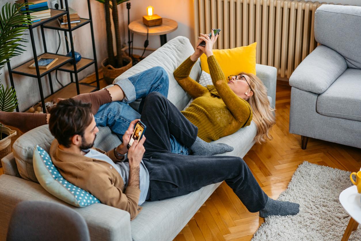 Cette dynamique de couple détruit silencieusement l’intimité – et tout le monde y est confronté — Relation