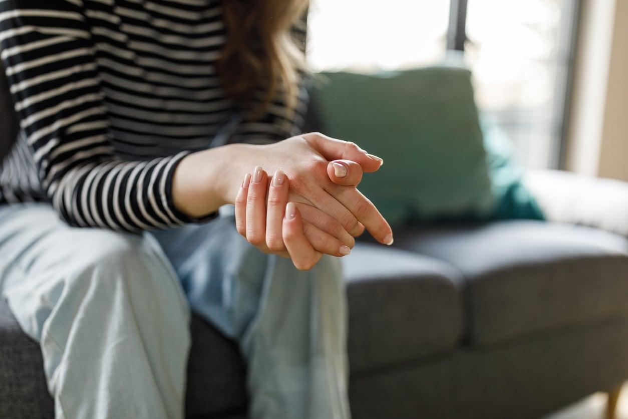 Experts Confirm: These 5 Habits Actually Fuel Your Anxiety — Health