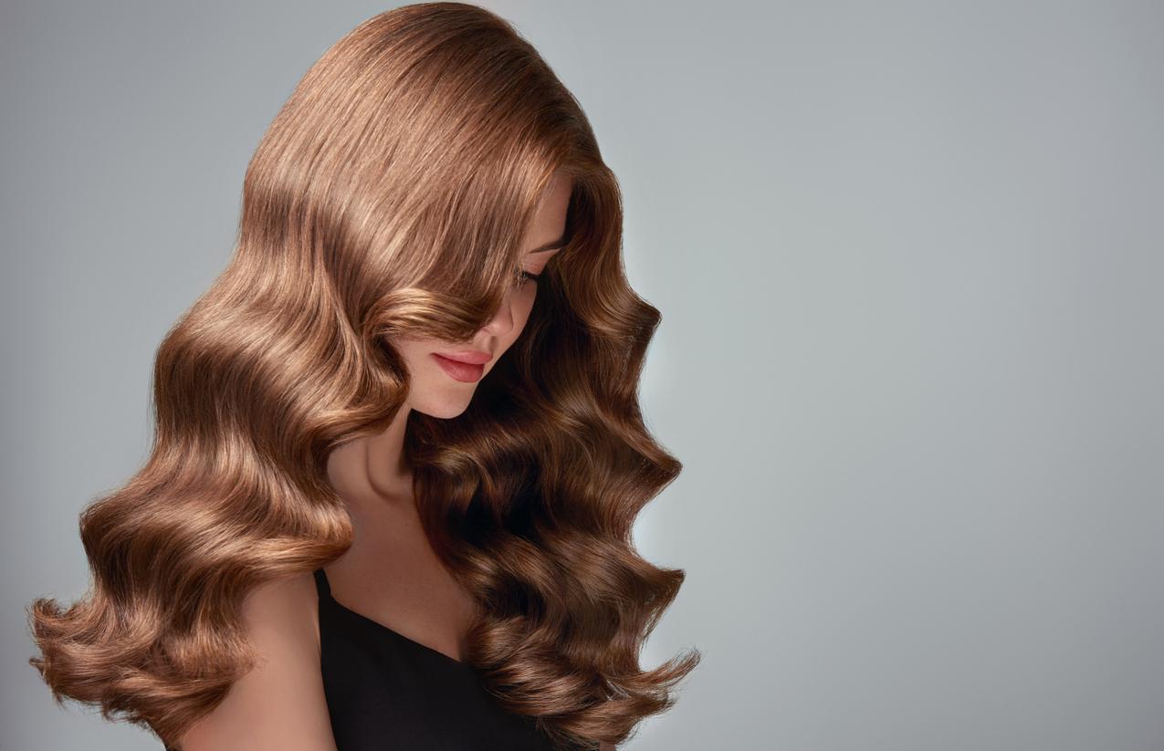 10 tendances fraîches de couleur de cheveux à demander sans hésiter à ton coiffeur ce printemps — Cheveux
