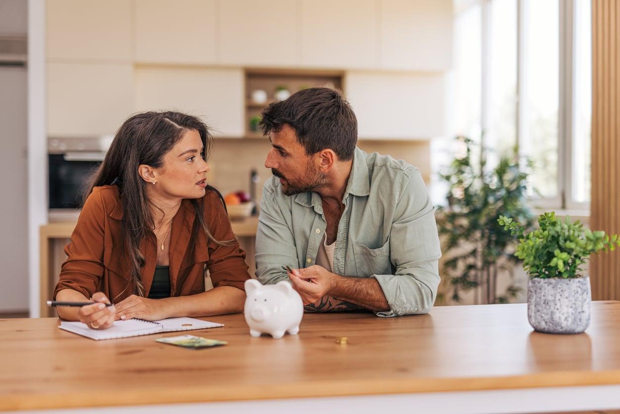 «Claramente fui yo quien mantiene nuestro nivel de vida» – ¿Importa quién gana más en una relación? — Relación