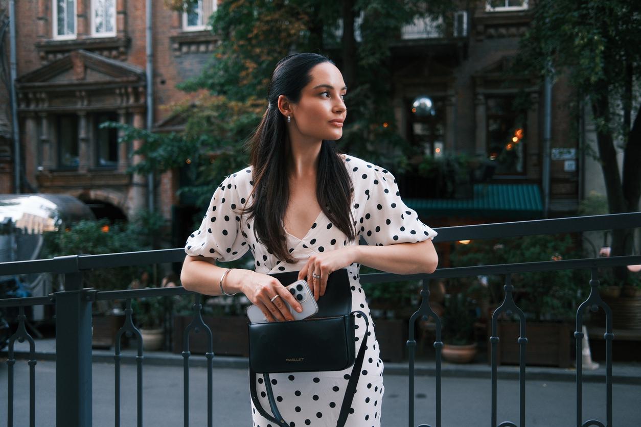 Lunares por todas partes: 7 prendas primaverales que no puedes dejar pasar — Moda