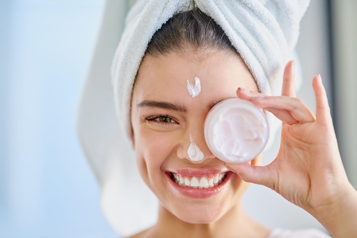 Ces 5 soins essentiels pour une peau éclatante au printemps — Visage