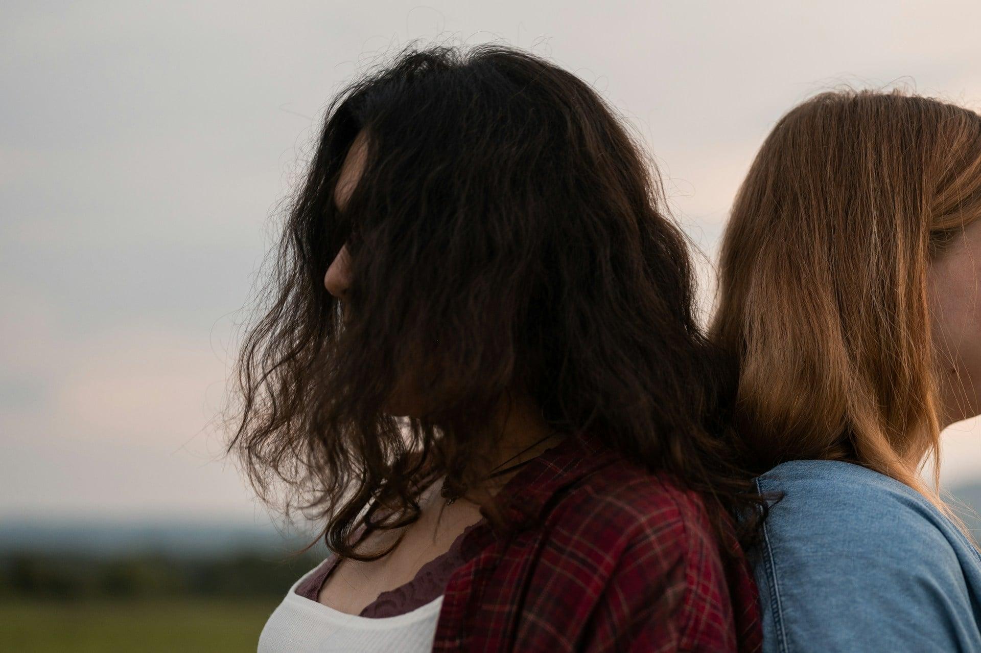 5 signes que ton amitié est à sens unique — et qu'on s'en rend compte trop tard — Mode de vie