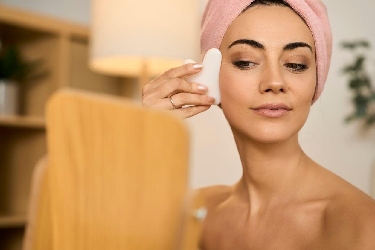 The 4-Minute Morning Massage That Instantly Reduces Puffiness and Under-Eye Bags — Face