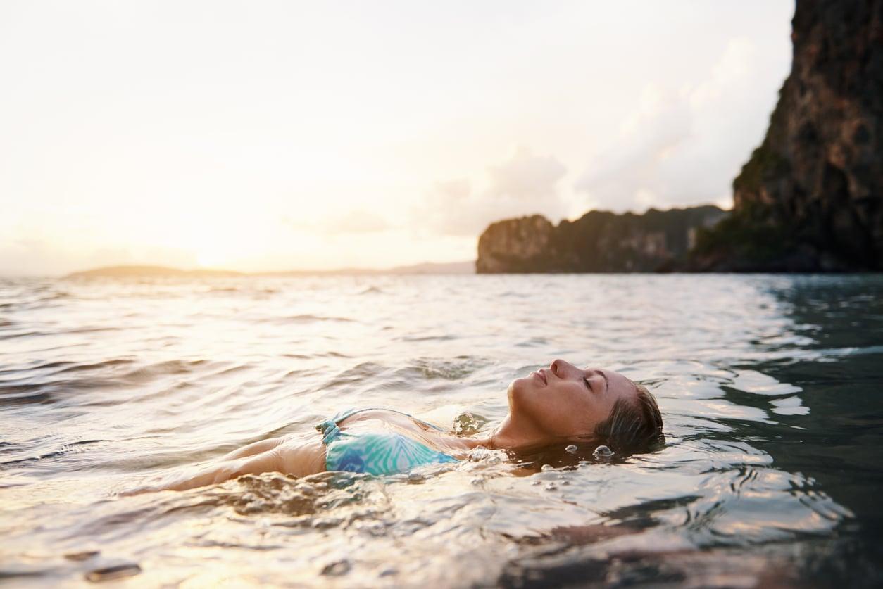 3 relaxation exercises that are most powerful when done in water — Health